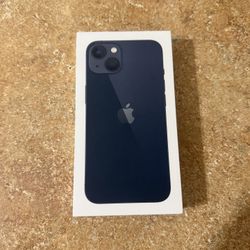 New iPhone 13 Tracfone 128GB Midnight Black