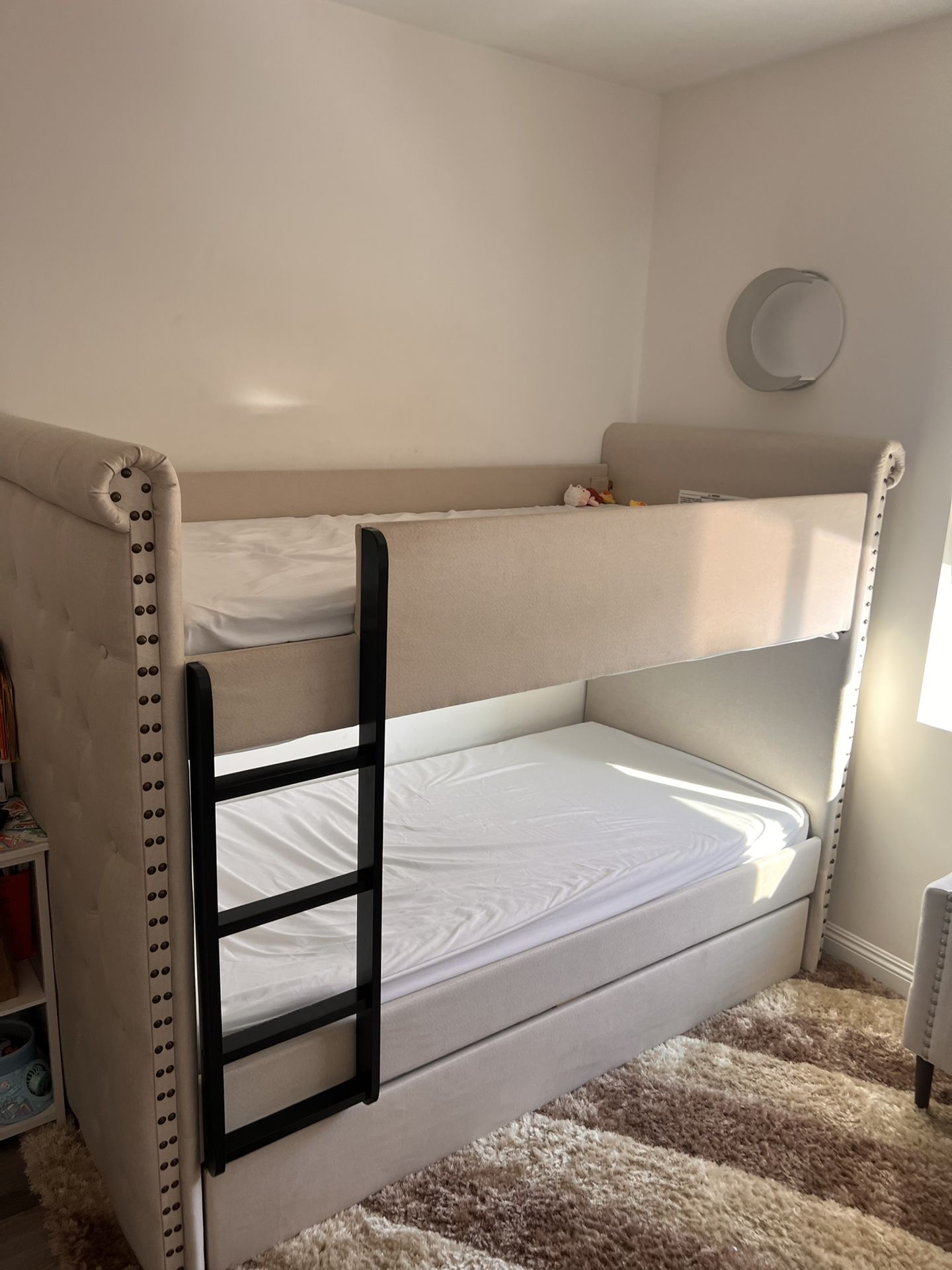 Bunk Bed With 3 Mattresses
