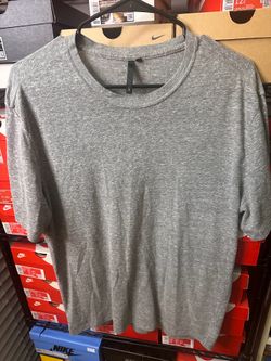 Joes grey t shirt size large lightly used men’s size