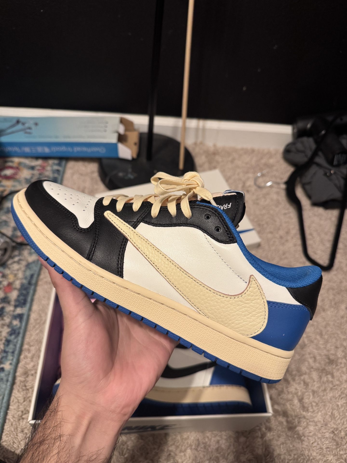 Jordan 1 Low Fragments