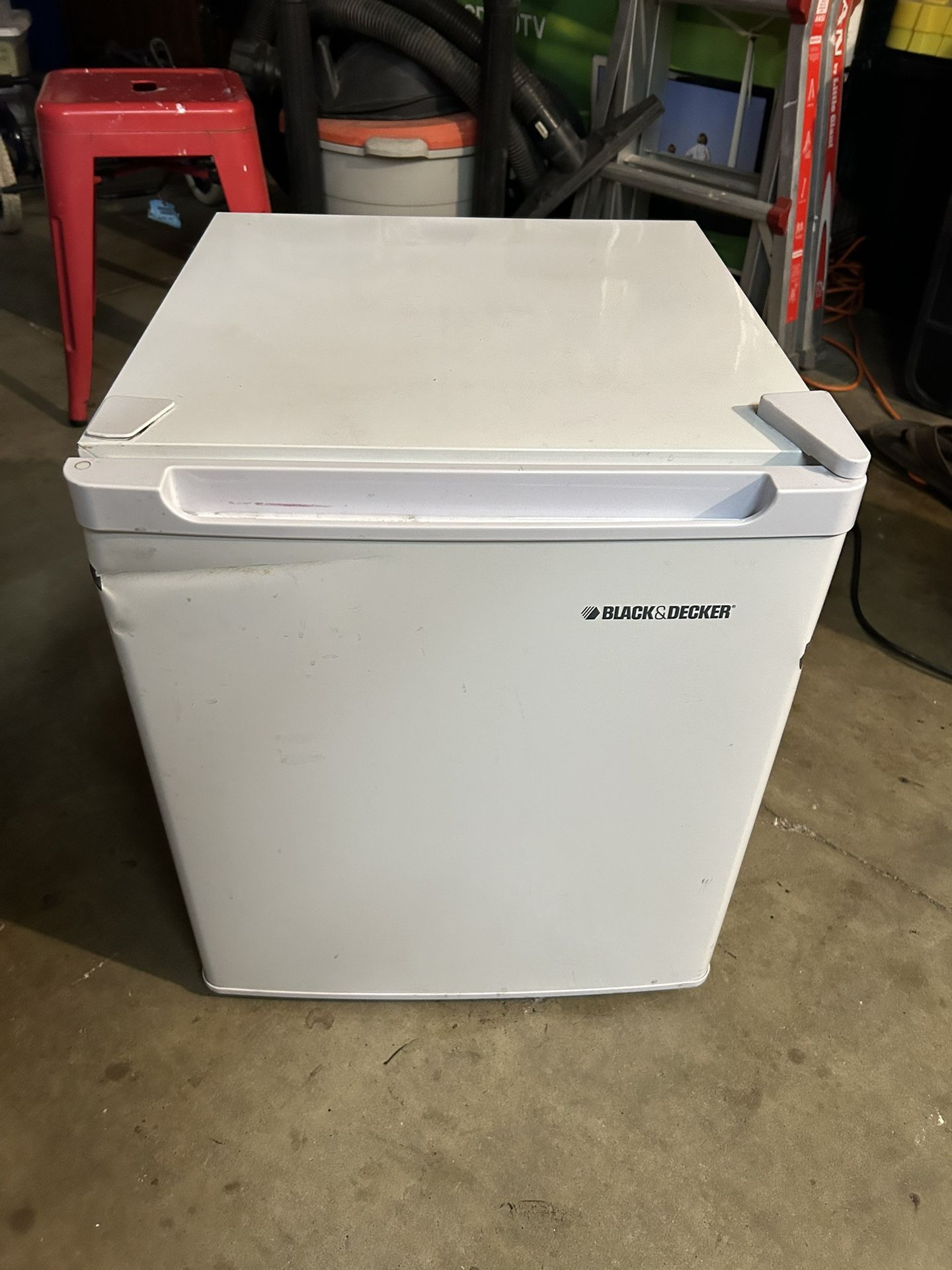 Mini Fridge