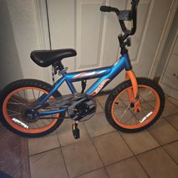 16-inch Dynacraft Hot Wheels Boys' BMX Bike. 