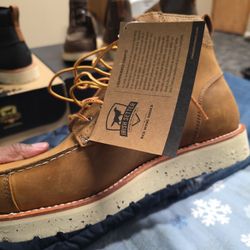 Irish Setter By Redwing