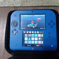 Nintendo 2ds Bundle (Console, 6 Games, charger and case)