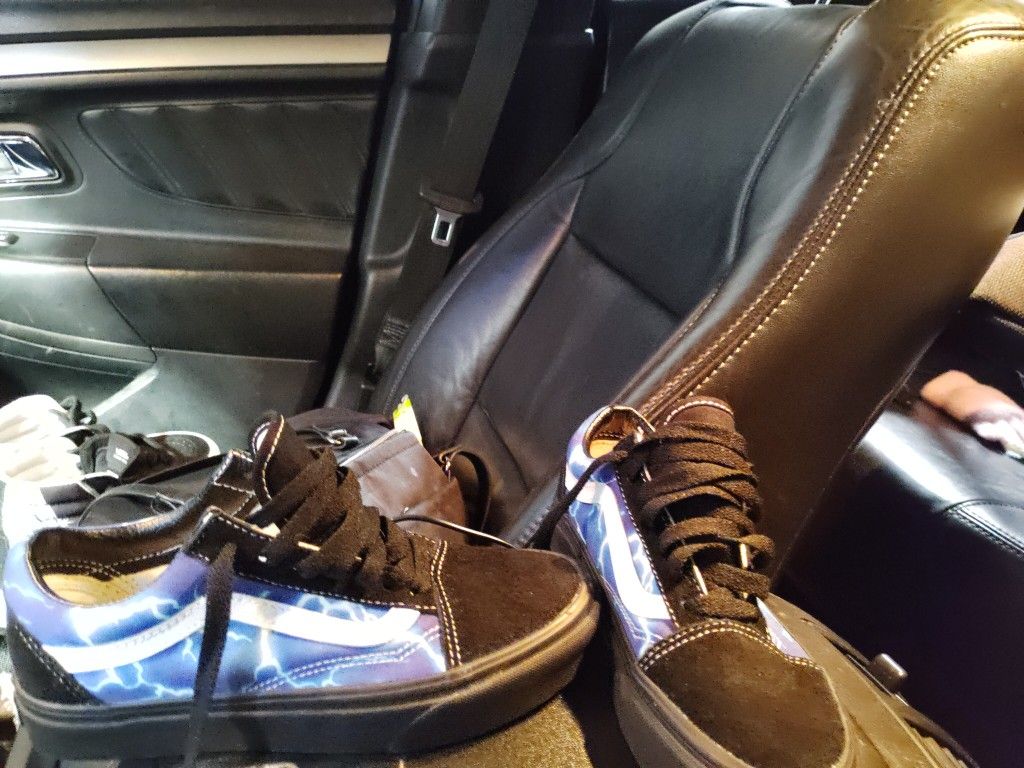 New Boys Youth Vans Sz 3.5