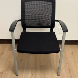 Comfortable/sturdy Office chairs 