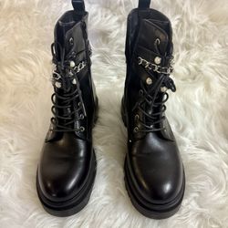 Dream Pairs Combat Boots women’s size 9.5