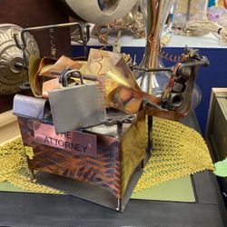 Metal Art THE ATTORNEY 