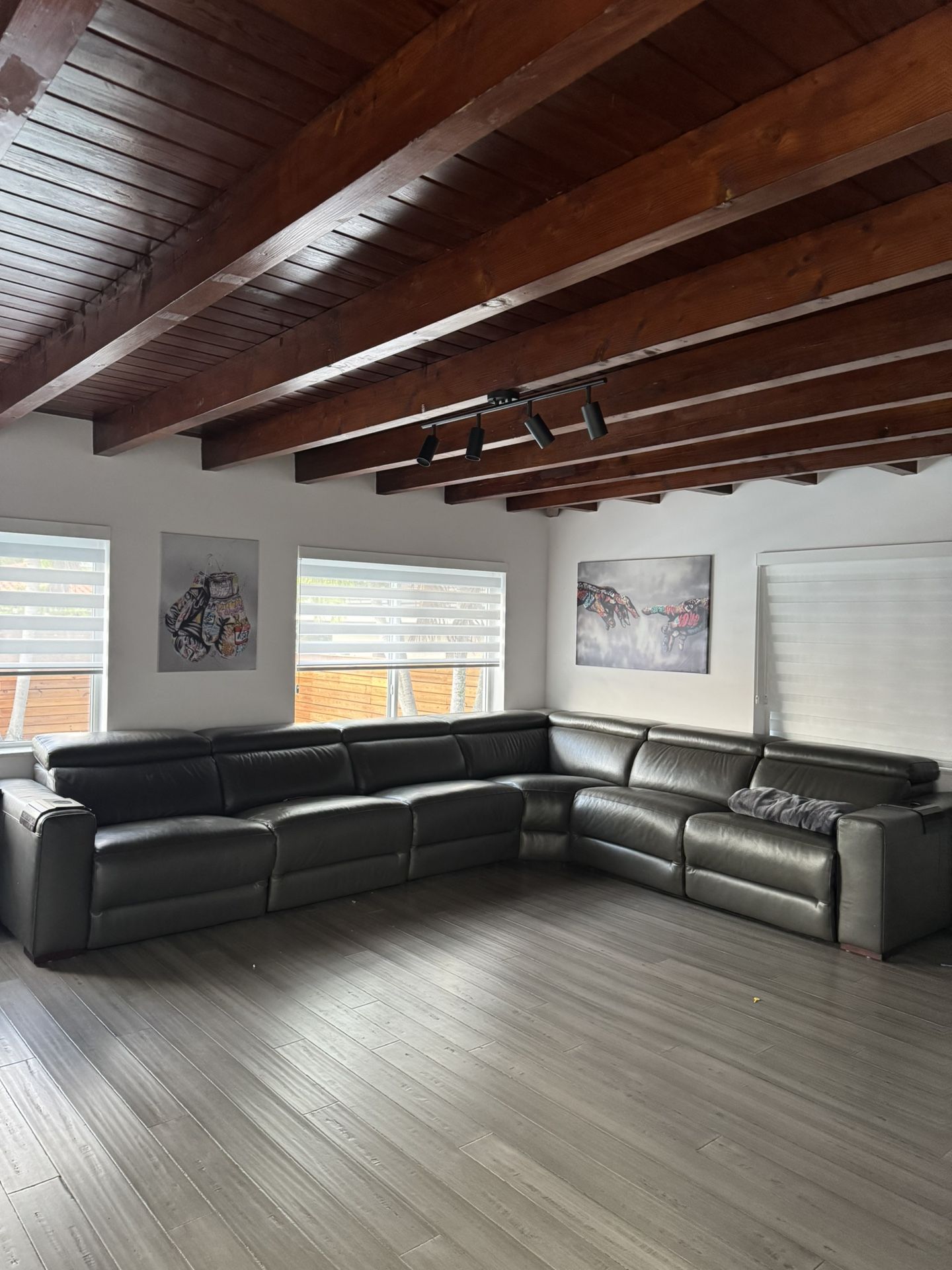 Grey leather Sectional Recliner