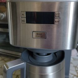GE
Stainless Steel Drip Coffee Maker with 10 Cup Thermal Carafe