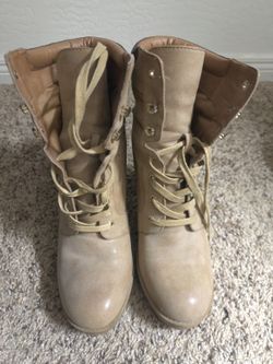 GUESS Women’s Tan Heeled Booties – Size 10