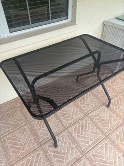 EMU Cambi 48 Inch x 32 Inch x 30” tall Rectangular Steel ADA patio Table
