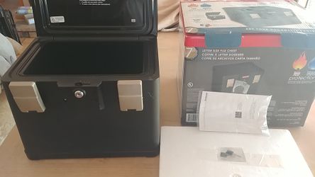 Honeywell letter file chest safe with keys