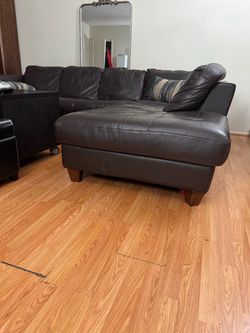 Leather sectional sofa
