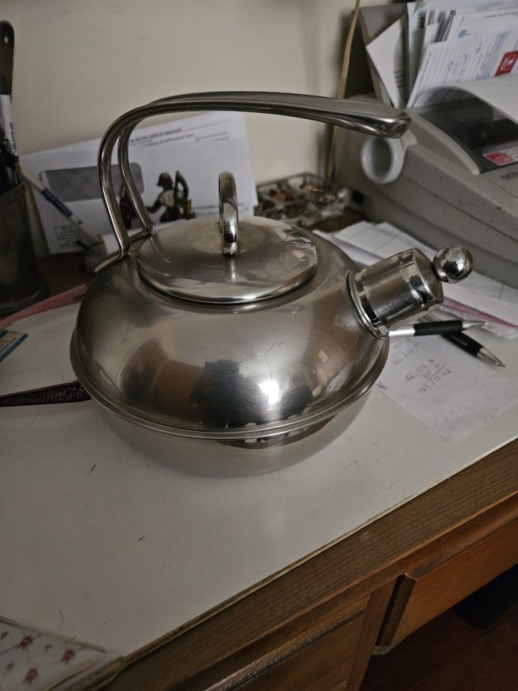  TEA KETTLE