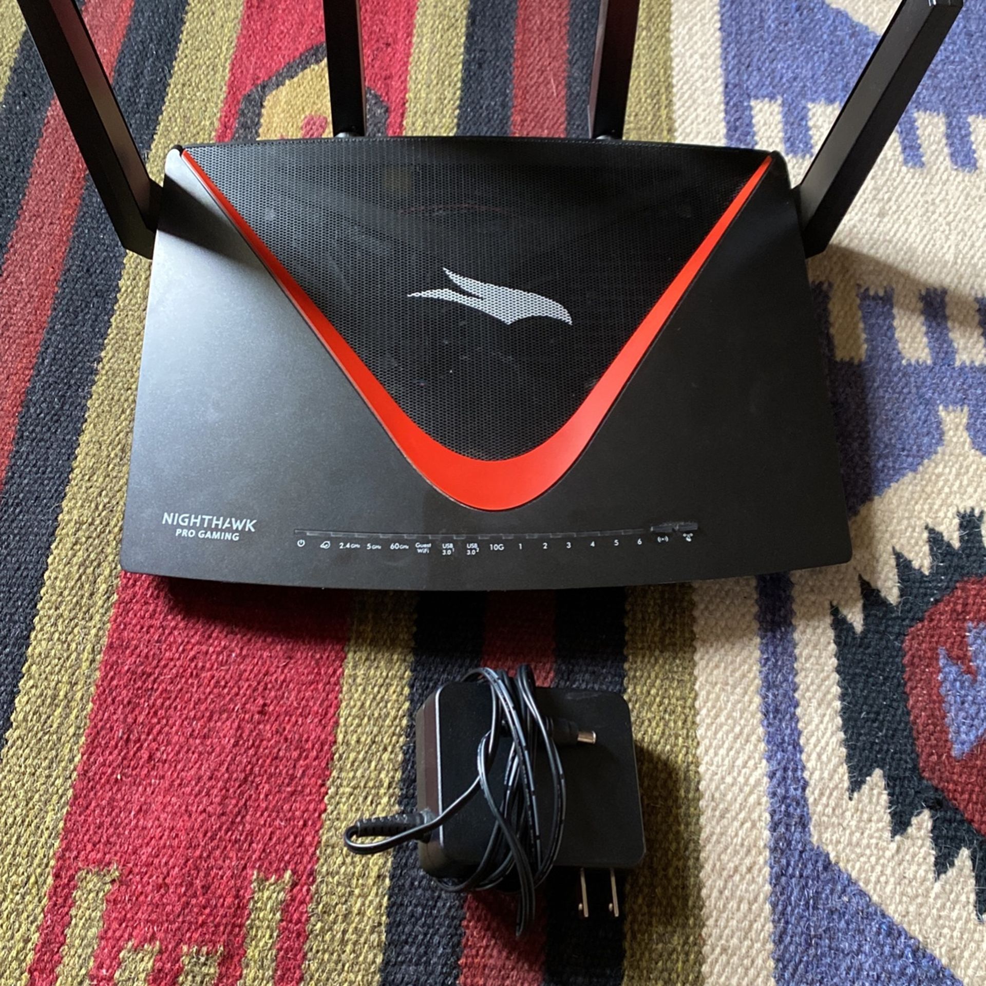 NIGHTHAWK PRO GAMING ROUTER AD7200