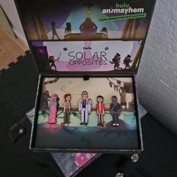Solar Opposites Hulu  SDCC23 Enamel Pin Set