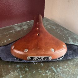 Brooks B-17 Saddle - Honey