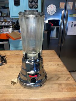 Amazing vintage beehive Waring electric blender
