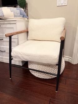 Accent Arm Chair
