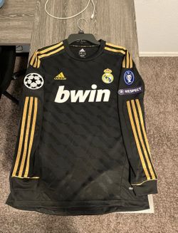 Real Madrid soccer jersey size S
