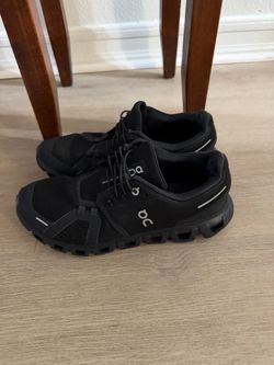 On Cloud Running Sneakers All Black