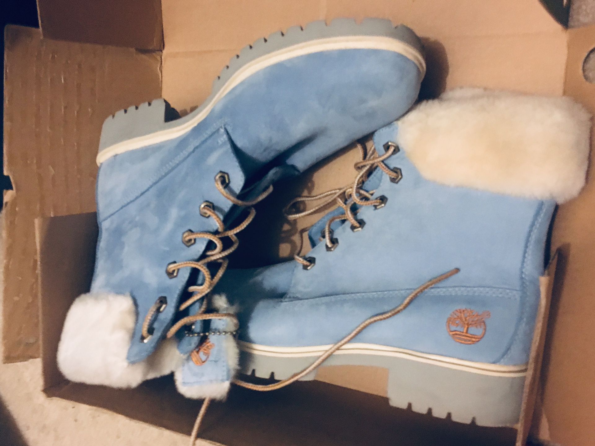 Ladies size 8 Timberlands boots