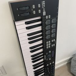 Arturia Midi Keyboard (keylab 49)