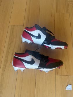 Nike Jordan 1 low cleats