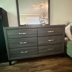 Dark Brown 5 pc Queen Bedroom Set