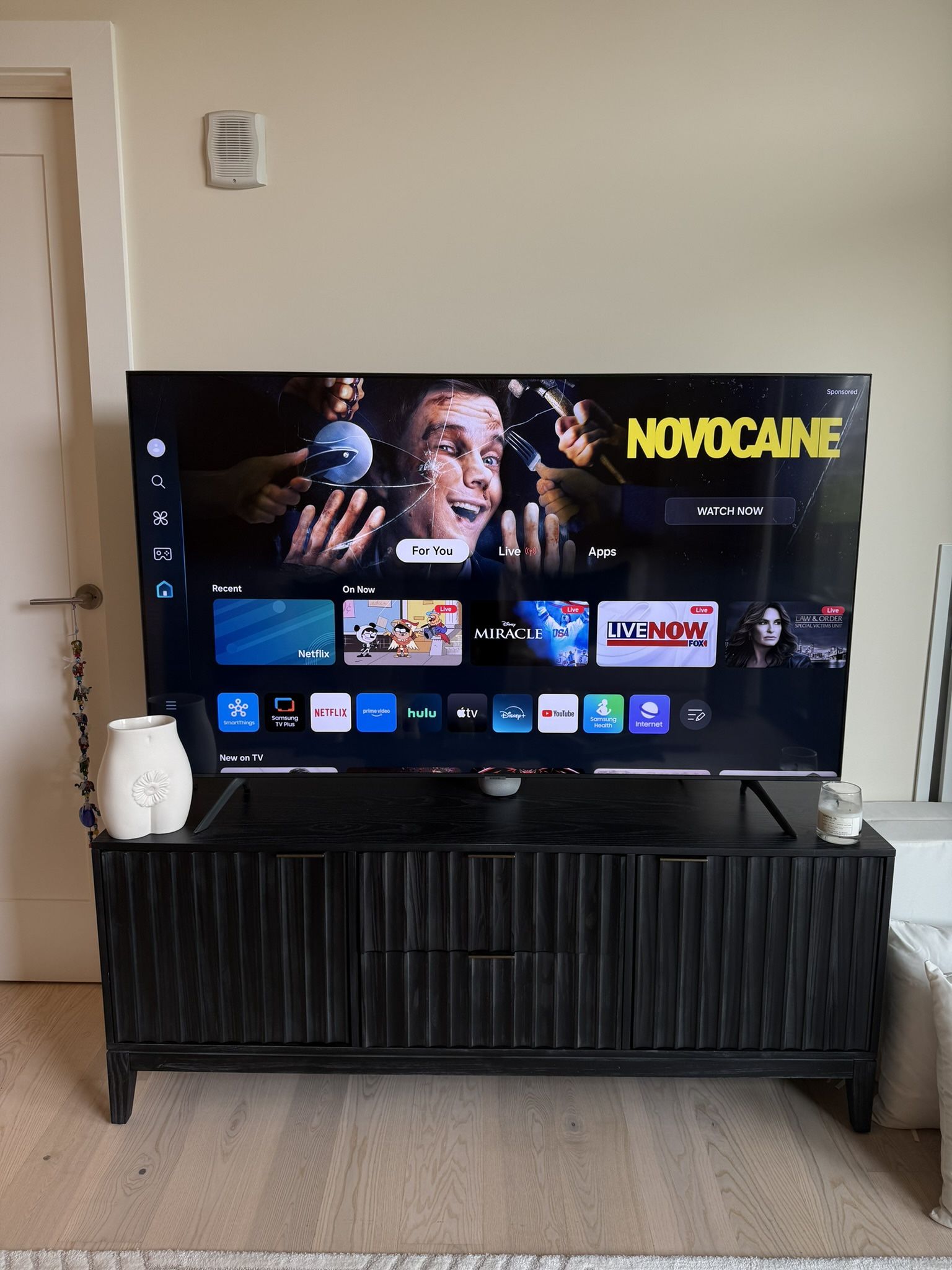 Samsung 65” TV