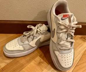 Nike 6 youth Court Boroughs low tops