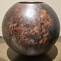 Ceramic Round Décor Piece