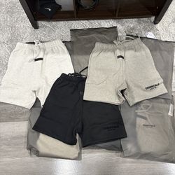 Essentials Shorts