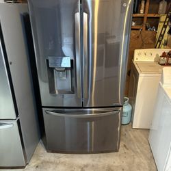 Fridge LG black stainles steel works good we deliver 