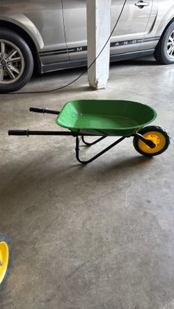 John Deere kids wheelbarrow