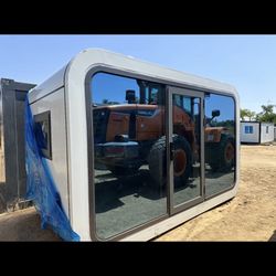 Office Pods pool house, guest room Comes With Full Kitchen And Restroom/Shower 