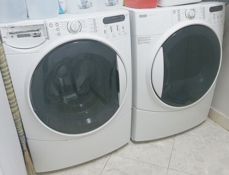 Kenmore Washer and Dryer Set