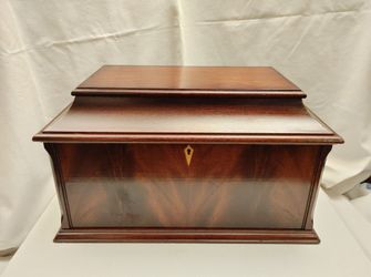 Vintage Antique Silver Chest Box Silverware Flatware Solid Wood Brass Mahogany Treasure Queen Anne 007 gold silver