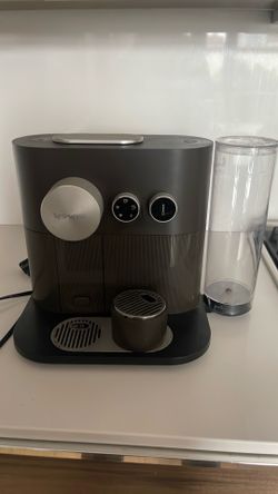 Nespresso - DeLonghi