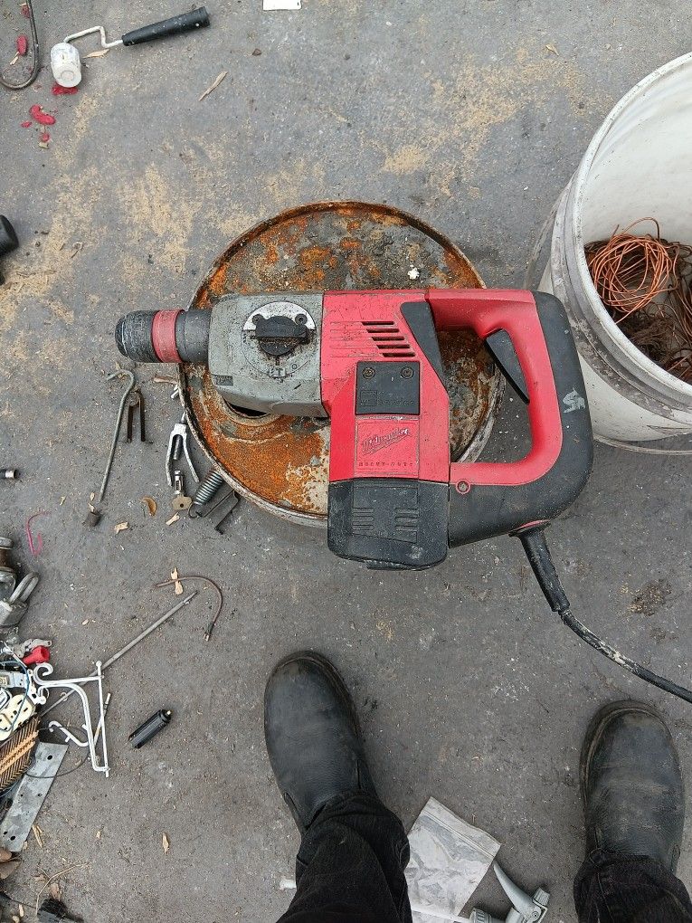 Milwaukee PLH 32 XE SDS-Plus hammer drill