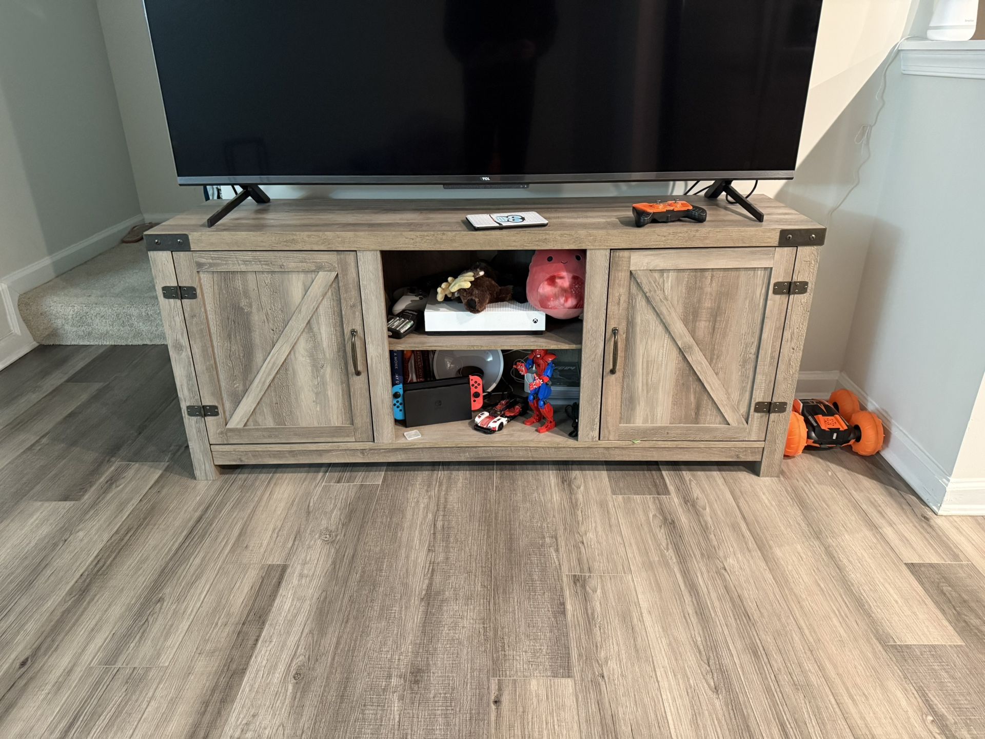 TV Table for up-to 75” TVs with Caninets