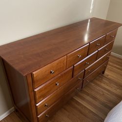 Bassett Dresser - Great condition!