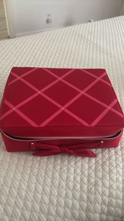 Estée Lauder makeup case