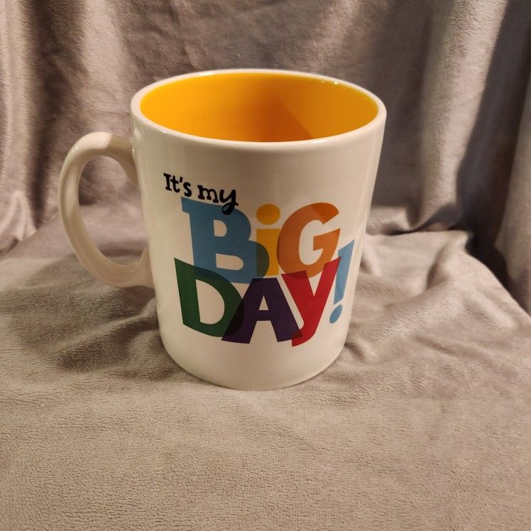 Drinkware
Hallmark
It's My Big Day! Oversized Ceramic Mug