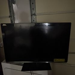 Small Tv **PICK UP ONLY**