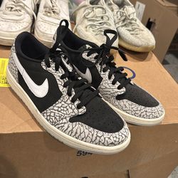 Nike Jordan 1 Low OG - Black Cement