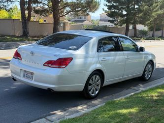 2006 Toyota Avalon XLE