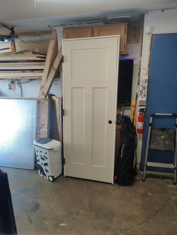 30 Inch Right Hand Prehung Interior Door, 3 Panel, Craftsman, Smooth,