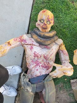 Halloween foam zombie